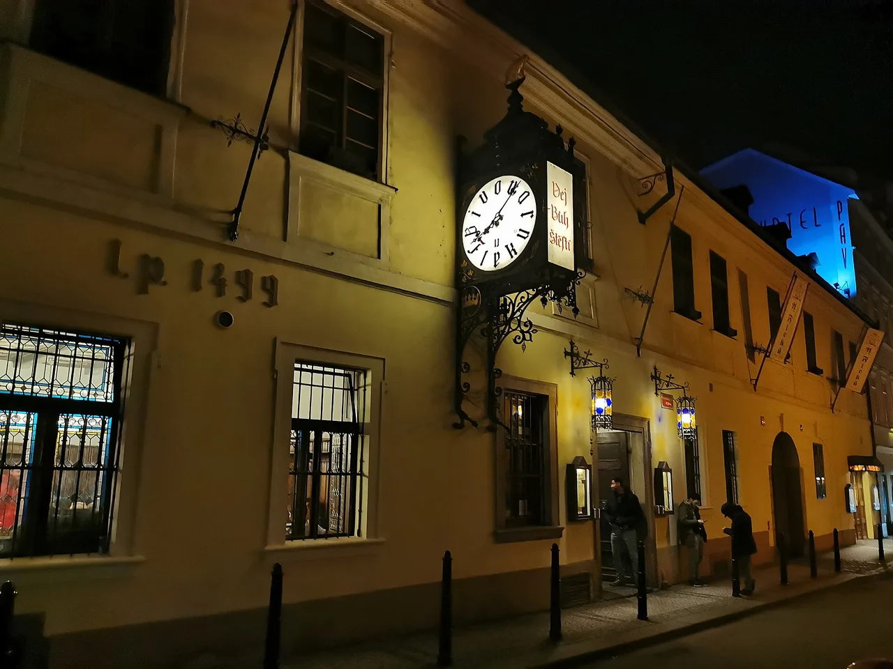 Exteriér · Restaurace Modrá Kachna